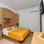 By The Sea Igrane, Makarska - 20373 شقة